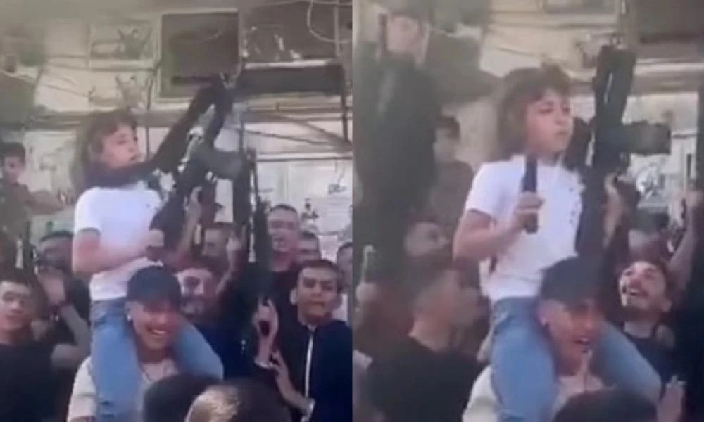 Η φρίκη του πολέμου: Κοριτσάκι κρατάει όπλο και πανηγυρίζει για την εισβολή της Χαμάς στο Ισραήλ